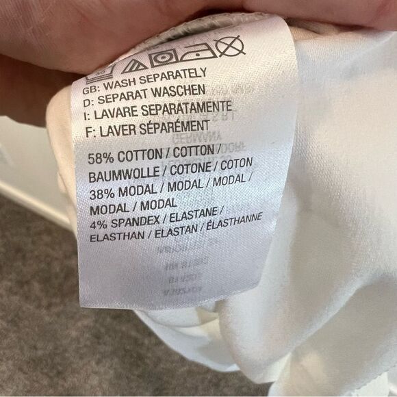 New G.I.L.I. Long Sleeve Open Keyhole Top | Size 1X - Picture 6 of 8